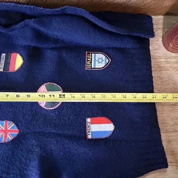 Rare VTG Shetland Wool Cardigan World Patches Navy Size Small Tweed & Tartan - Picture 9 of 9